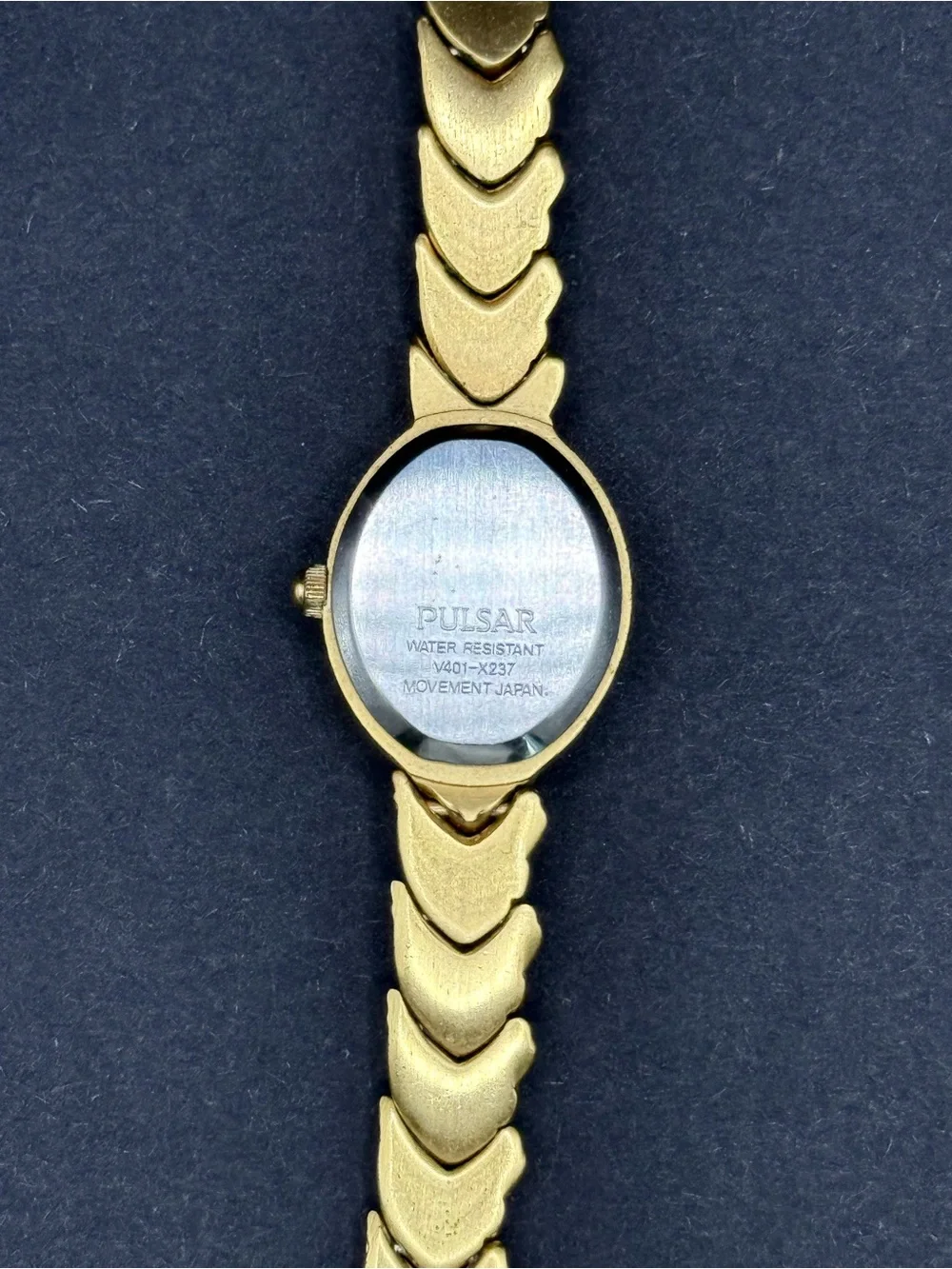 Pulsar V401-X237 Vintage Gold Tone Oval Face Ladies Watch
